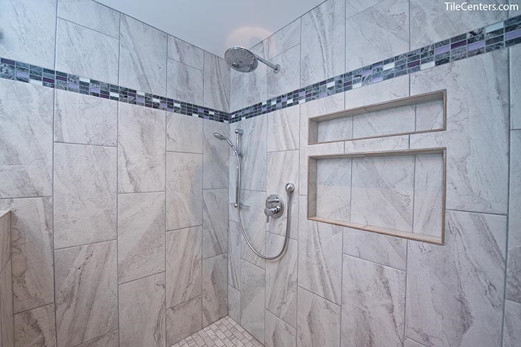 Grey Wall Tile Standing Shower with Niche and Chrome Faucets