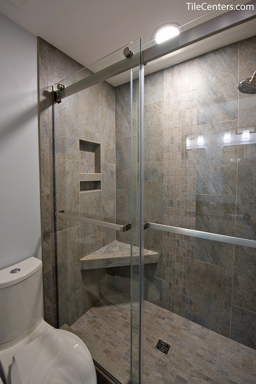 Shower with Niche and Seat